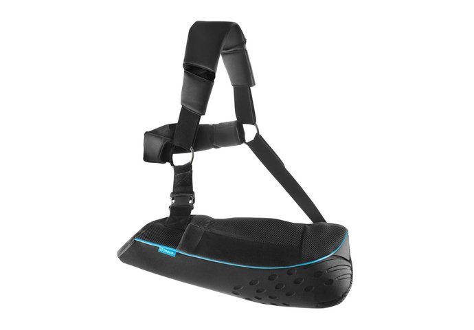 Formfit shoulder brace on person